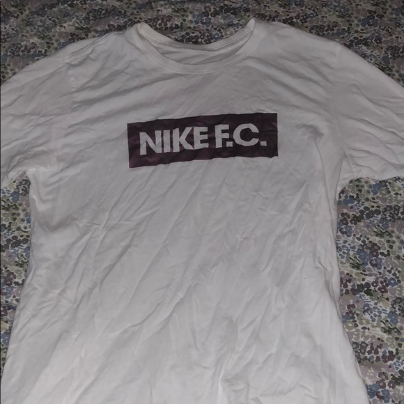 nike fc white t shirt